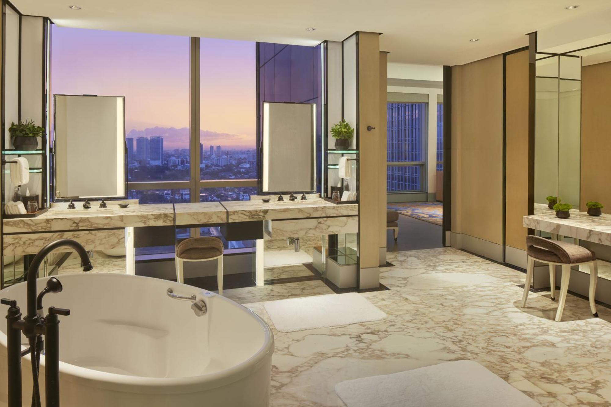 Keraton At The Plaza, Part Of The Unbound Collection By Hyatt Hotel Jakarta Exterior photo